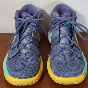 Nike 5.5Y CT4080-500 Athletic Shoes